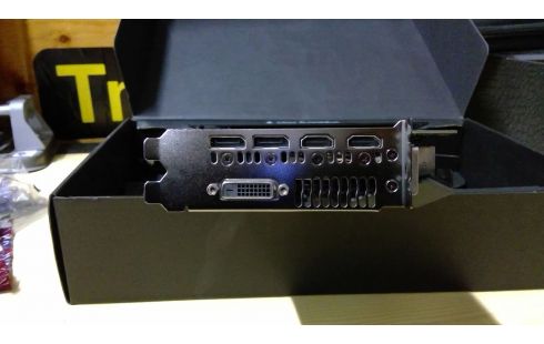 CARTE GRAPHIQUE ASUS