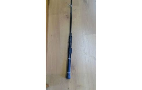 CAÑA DE PESCAR NEGRA