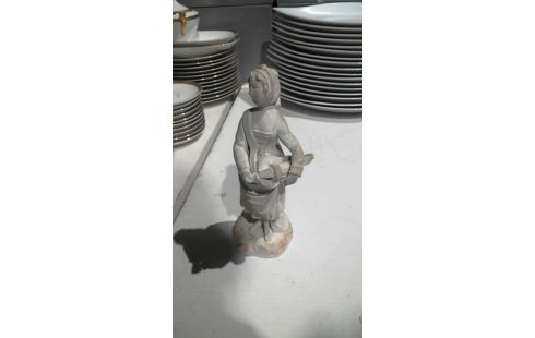 STATUE BISCUIT FEMME