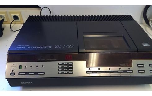 MAGNETOSCOPE RADIOLA 20VR22