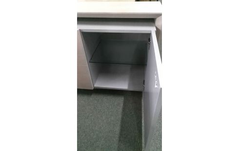 NIEDRIGE ANRICHTE 4 TÜREN MODERN