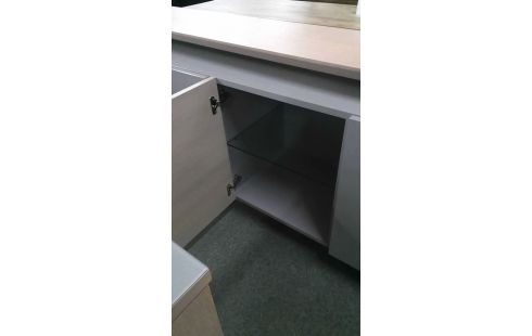 NIEDRIGE ANRICHTE 4 TÜREN MODERN