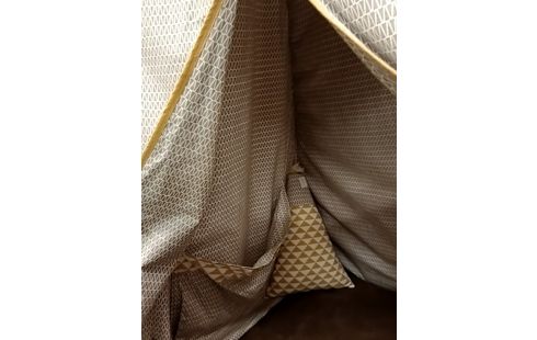 TIPI ENFANT AVEC TAPIS ET COUSSIN