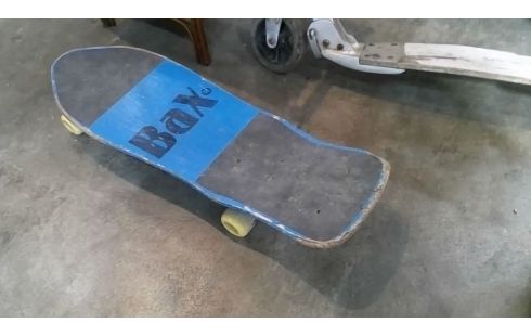 SKATE BOARD