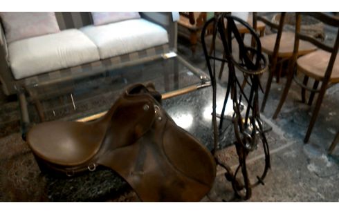 PFERDESATTEL, , STÄNDER