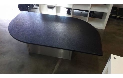 MESA BAJA GRANITO MACIZO