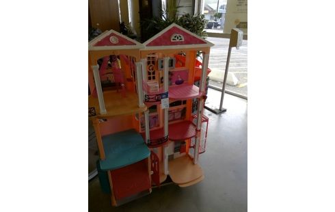 MAISON DE POUPEE BARBIE+ ACCESSOIRES