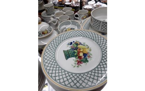 SERVICE VAISSELLE VILLEROY ET BOSCH "BASKET" .