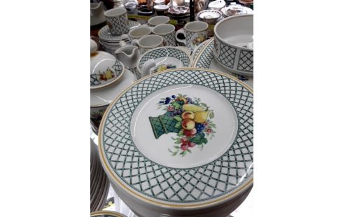 SERVICE VAISSELLE VILLEROY ET BOSCH "BASKET" .