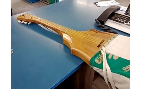 UKULELE TAHITIEN
