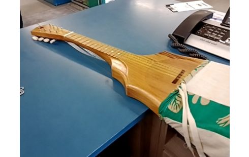 UKULELE TAHITIEN