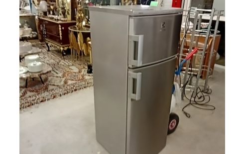 REFRIGERATEUR ELECTROLUX