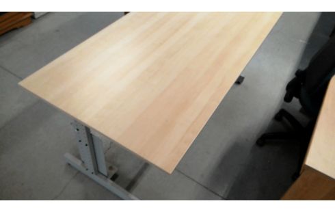 BUREAU REGLABLE IKEA