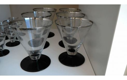 VERRES A VIN PIED NOIR LOT RETRO