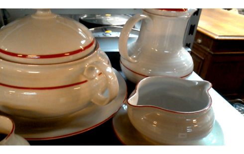 SERVICE WEISS ORANGE IM VINTAGE-STIL