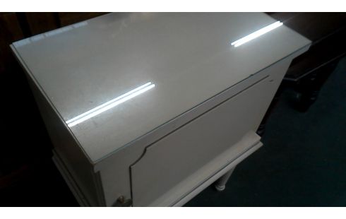 NACHTKASTJE ECRU 1 DEUR