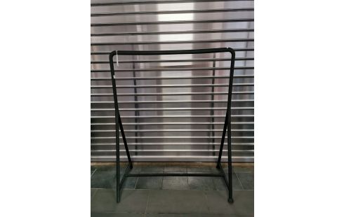 PORTANT VETEMENTS IKEA NOIR