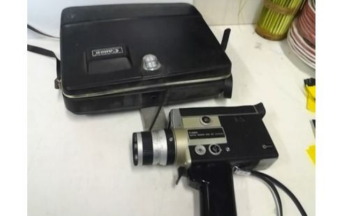 CAMERA SUPER 8 AUTO ZOOM 518 SV (EN L'ÉTAT)