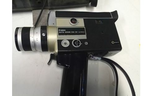 CAMERA SUPER 8 AUTO ZOOM 518 SV (EN L'ÉTAT)
