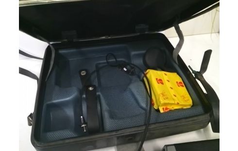 CAMERA SUPER 8 AUTO ZOOM 518 SV (EN L'ÉTAT)