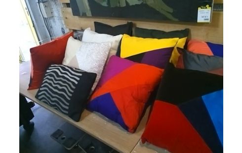 COUSSIN L'UNITE