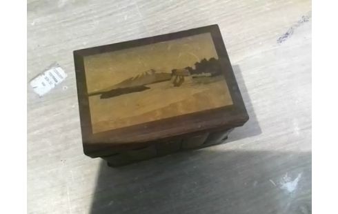 BOITE A SYSTEME MARQUETERIE 1900