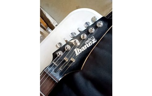 GUITARE IBANEZ + AMPLI +ACC