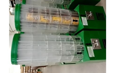 DISTRIBUTEUR DE CONFISERIE