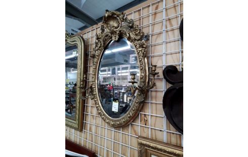 MIROIR OVALE DORE PLATRE + BOUGEOIR .