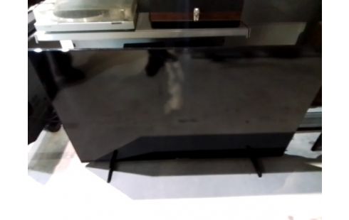 TELEVISEUR LED CONTINENTAL EDISON 126CM