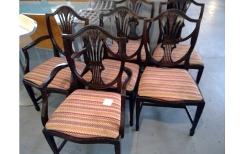 LOT DE 6 CHAISES ANGLAISES TEINTEES ACAJOU