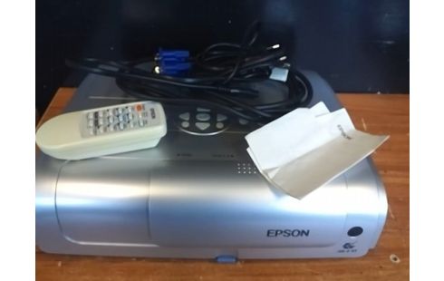 PROJECTEUR VIDEO EPSON (AVEC TELECOMMANDE)