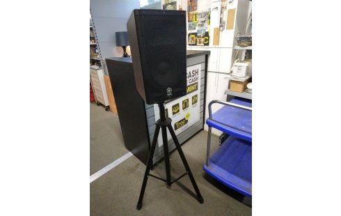 ENCEINTE SONO YAMAHA DXR 10 TREPIED