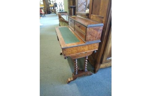 BUREAU A GRADIN ACAJOU