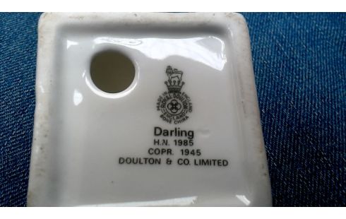 ESTATUÍLLA CHICO ROYAL