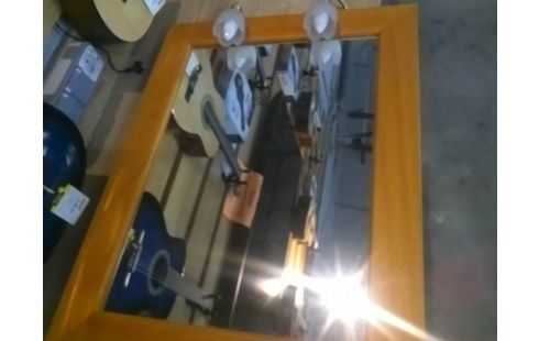 MIROIR AVEC 2 APPLIQUES