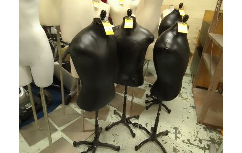 MANNEQUIN SIMILI NOIR