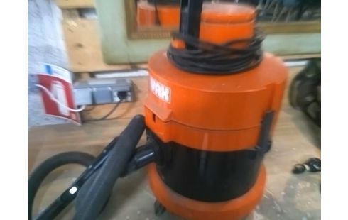 ASPIRATEUR VAX