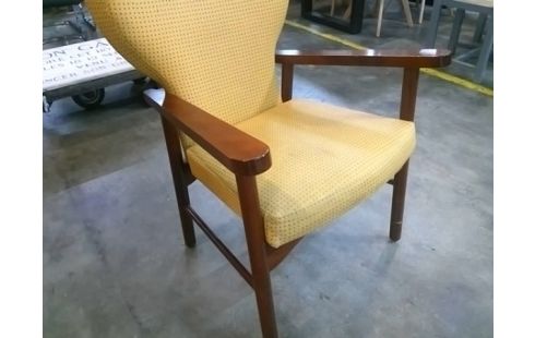 FAUTEUIL SIGNE BAUMANN