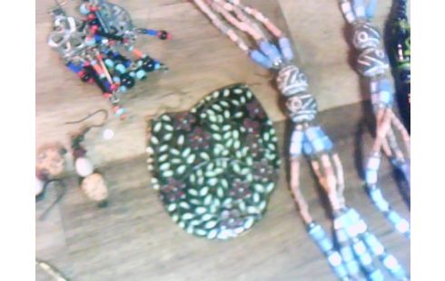 COLLIER DE PERLE MARRON/BLEU