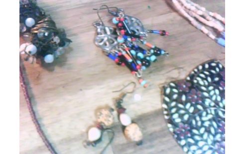 COLLIER DE PERLE MARRON/BLEU