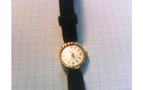 MONTRE ANCIENNE TYPE PLAQUE OR+BRACELET CUIR