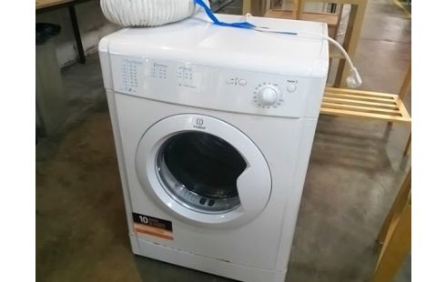 Sèche-linge Indesit à évacuation - 6 Kg, 2001-2500 W, Blanc - Occasion Fonctionnel, Modèle ISA 60V
