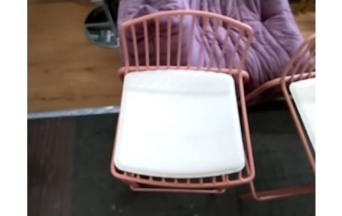 TABOURET DE BAR ROSE METAL