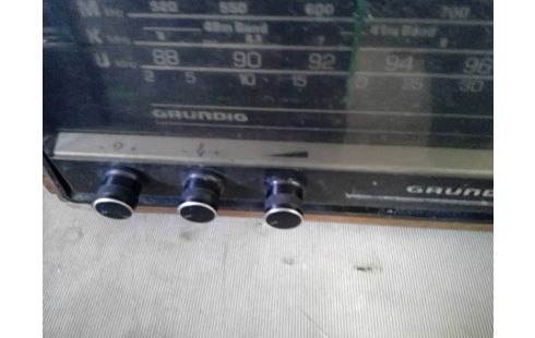 RADIO GRUNDIG RF 640