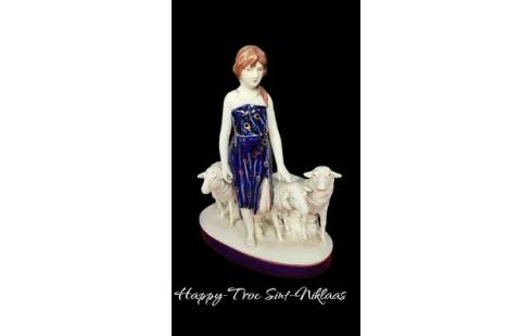 BEELDJE VROUW SCHAPEN ROYAL DUX ECRU KOBALT