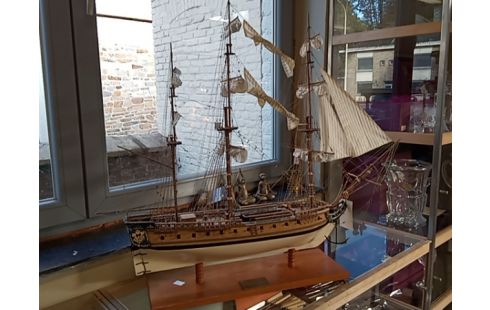 MAQUETTE VOILIER CONCORDE 4