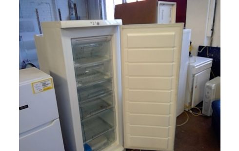 CONGELATEUR ARMOIRE ELECTROLUX EN L  ETAT