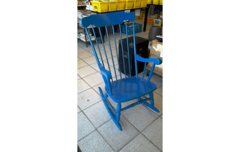 ROCKING CHAIR