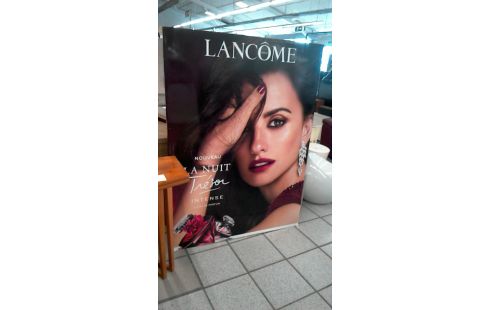 PANNEAU PUBLICITAIRE